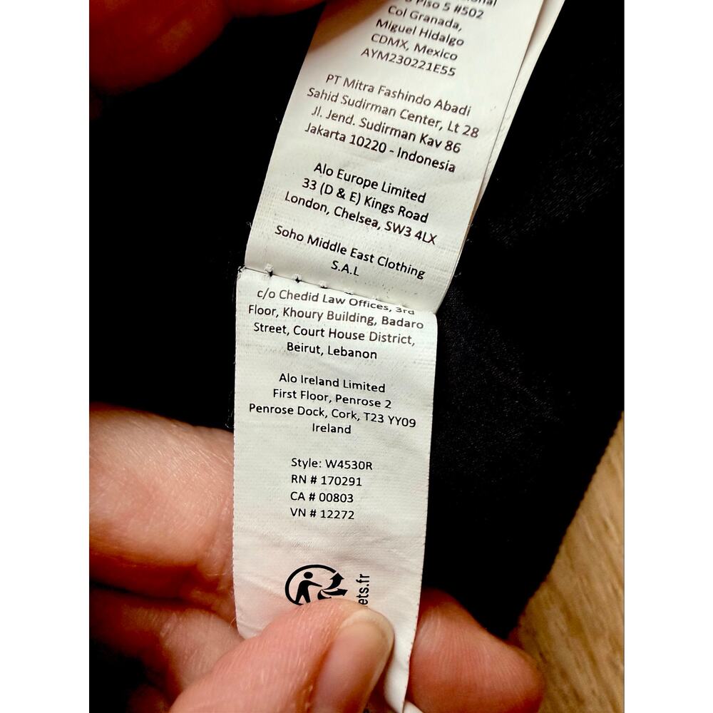 Alo Black Sherpa Edge Bomber Quilted Fleece Jacket - Picture 7 of 11